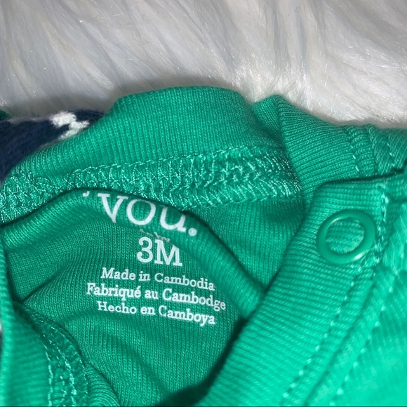 Bodysuit/short set bundle — 3 months - Picture 3 of 4